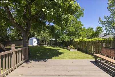 9323 SE Mill St, Portland, OR 97216 - Photo 17