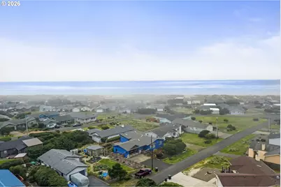 2605 NW Parker Ave, Waldport, OR 97394 - Photo 3