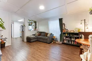 5531 S Kelly Ave, Portland, OR 97239 - Photo 5