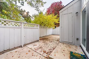 2111 Hawkins Ln, Eugene, OR 97405 - Photo 25