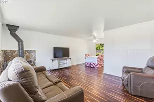 155 N Maple St, Kelso, WA 98626 - Photo 5