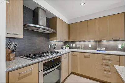 1310 NW Naito Pkwy #104A, Portland, OR 97209 - Photo 11