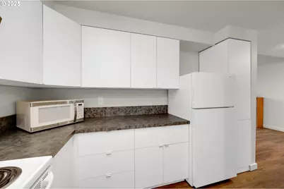 143 Treehill Loop, Eugene, OR 97405 - Photo 17