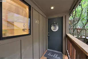 143 Treehill Loop, Eugene, OR 97405 - Photo 3