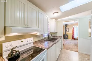 3550 Juniper St, Sweet Home, OR 97386 - Photo 9