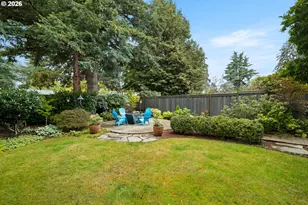 18004 Belmore Ct, Lake Oswego, OR 97035 - Photo 31