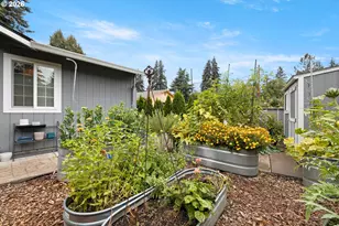 18004 Belmore Ct, Lake Oswego, OR 97035 - Photo 37