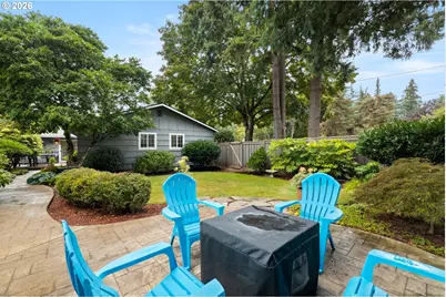 18004 Belmore Ct, Lake Oswego, OR 97035 - Photo 33