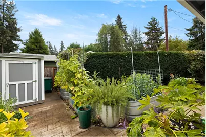 18004 Belmore Ct, Lake Oswego, OR 97035 - Photo 35