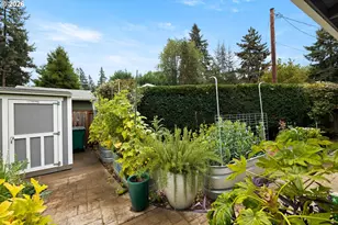 18004 Belmore Ct, Lake Oswego, OR 97035 - Photo 35