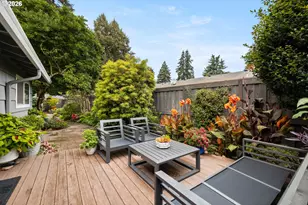 18004 Belmore Ct, Lake Oswego, OR 97035 - Photo 27