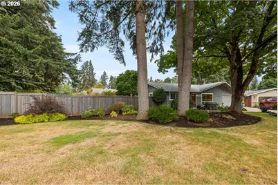 18004 Belmore Ct, Lake Oswego, OR 97035 - Photo 3