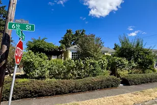 551 6th St, Springfield, OR 97477 - Photo 41