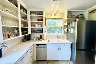 551 6th St, Springfield, OR 97477 - Photo 17