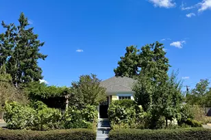 551 6th St, Springfield, OR 97477 - Photo 7