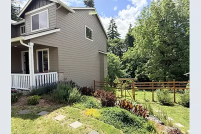 29800 Riverview Dr, Rainier, OR 97048 - Photo 37