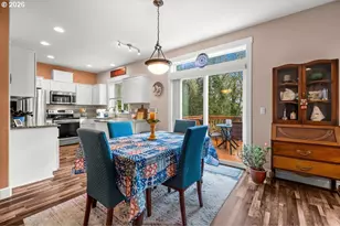 29800 Riverview Dr, Rainier, OR 97048 - Photo 9