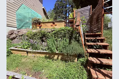 29800 Riverview Dr, Rainier, OR 97048 - Photo 31