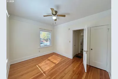 2202 NE Everett St, Portland, OR 97232 - Photo 25