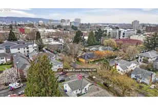 2202 NE Everett St, Portland, OR 97232 - Photo 27