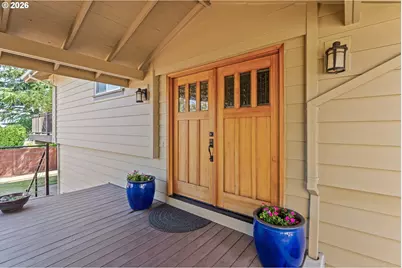 13921 NE Siskiyou Ct, Portland, OR 97230 - Photo 3
