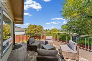 13921 NE Siskiyou Ct, Portland, OR 97230 - Photo 39