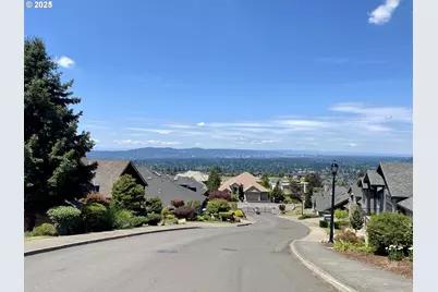 10469 SE Quail Ridge Dr, Happy Valley, OR 97086 - Photo 9