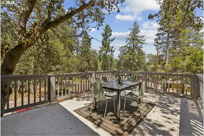 3810 Watkins Ln, Eugene, OR 97405 - Photo 43