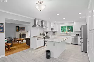 5944 SW Wilbard St, Portland, OR 97219 - Photo 5