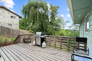 5944 SW Wilbard St, Portland, OR 97219 - Photo 17