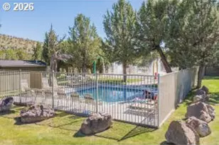 1302 Highland View Loop, Redmond, OR 97756 - Photo 41