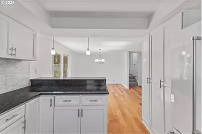 454 Merrill St, Coos Bay, OR 97420 - Photo 17