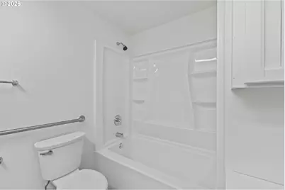 454 Merrill St, Coos Bay, OR 97420 - Photo 23