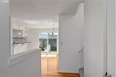 454 Merrill St, Coos Bay, OR 97420 - Photo 11