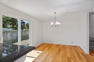 454 Merrill St, Coos Bay, OR 97420 - Photo 9