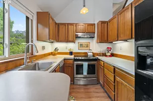 7133 SW 7th Ave, Portland, OR 97219 - Photo 13