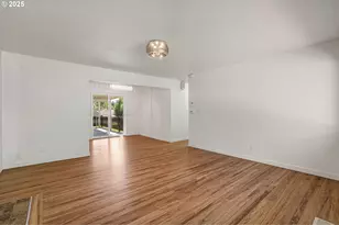 116 SE 153rd Ave, Portland, OR 97233 - Photo 7