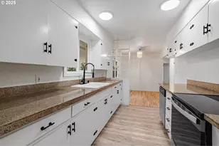 116 SE 153rd Ave, Portland, OR 97233 - Photo 17