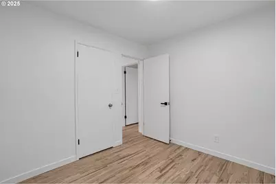 116 SE 153rd Ave, Portland, OR 97233 - Photo 27