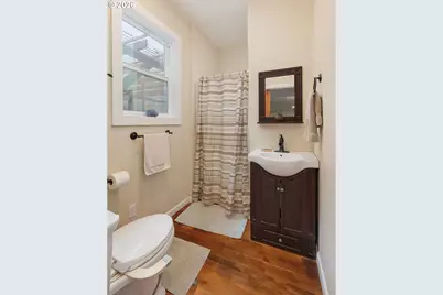 565 SE 4th St, Toledo, OR 97391 - Photo 13