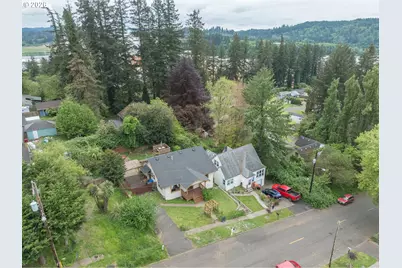 565 SE 4th St, Toledo, OR 97391 - Photo 43