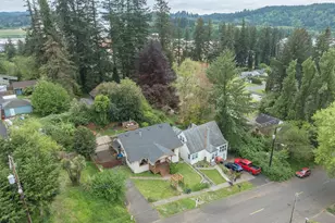 565 SE 4th St, Toledo, OR 97391 - Photo 43