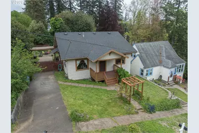 565 SE 4th St, Toledo, OR 97391 - Photo 37