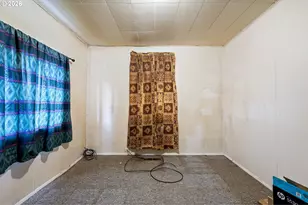 1183 4th Ave, Sweet Home, OR 97386 - Photo 9