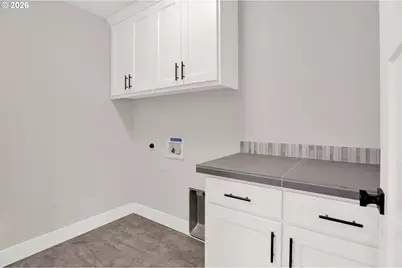 205 W Taylor Ct, Newberg, OR 97132 - Photo 21