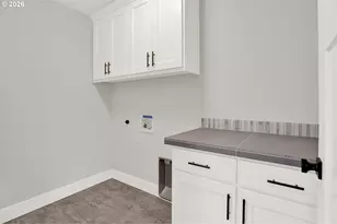 205 W Taylor Ct, Newberg, OR 97132 - Photo 21