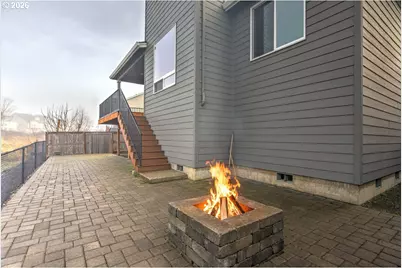 205 W Taylor Ct, Newberg, OR 97132 - Photo 33