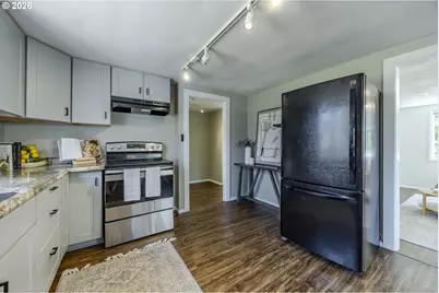 1222 E St, Springfield, OR 97477 - Photo 15