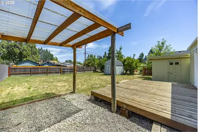 1222 E St, Springfield, OR 97477 - Photo 37