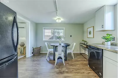 1222 E St, Springfield, OR 97477 - Photo 11